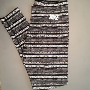 Nike | Grey and white striped leggings